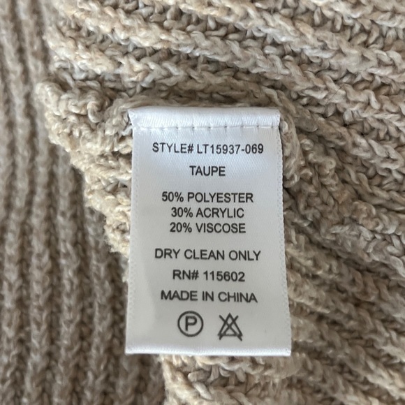 Lush Cream Cardigan Size XS - Picture 3 of 6